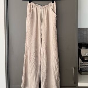Taupe/Beige Flowwy Beach Pant